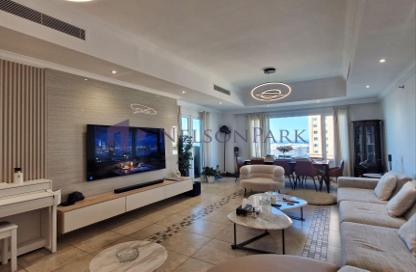 Apartment - 2 Bedrooms - 3 Bathrooms for sale in West Porto Drive - Porto Arabia - The Pearl Island - Doha