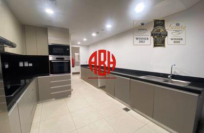Apartment - 3 Bedrooms - 4 Bathrooms for rent in Floresta Gardens - Floresta Gardens - The Pearl Island - Doha