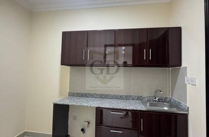 Apartment - Studio - 1 for rent in Al Duhail - Al Duhail - Doha