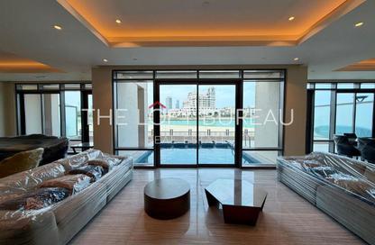 Villa - 5 Bedrooms - 6 Bathrooms for rent in Abraj Bay - Abraj Quartiers - The Pearl Island - Doha