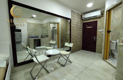 Apartment - Studio - 1 for rent in Umm Ghwailina Comm - Umm Ghuwalina - Umm Ghuwailina - Doha