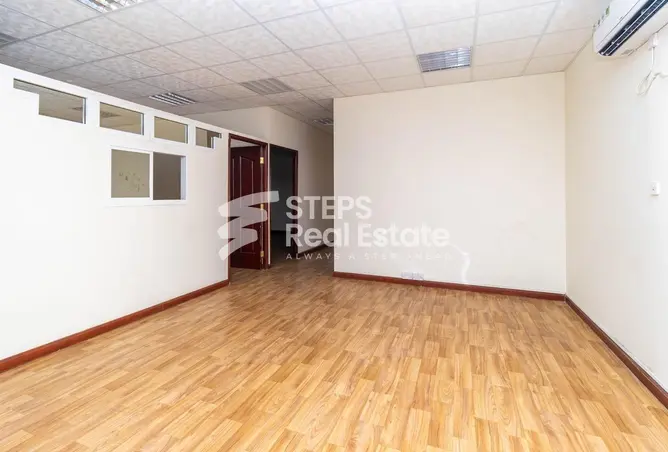 62350285 - Property Image 2