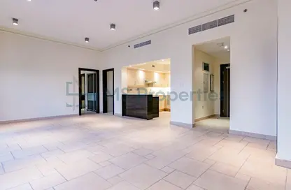 Apartment - 2 Bedrooms - 3 Bathrooms for sale in Carnaval - Qanat Quartier - The Pearl Island - Doha
