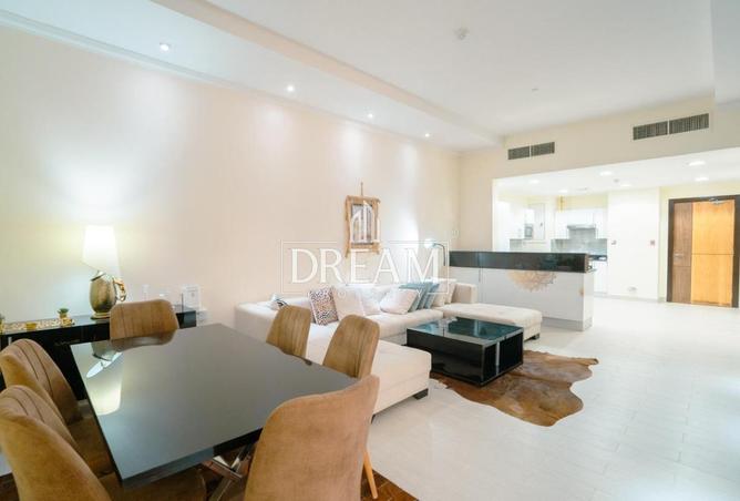 979306 - Property Image 3