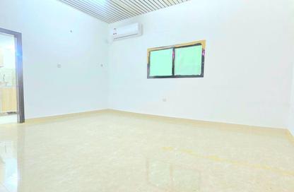 Apartment - Studio - 1 Bathroom for rent in Al Aziziyah - Doha