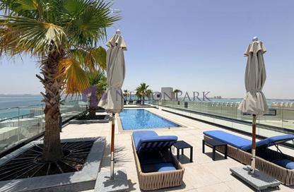 Apartment - Studio - 1 Bathroom for rent in La Plage Centrale - La Plage - The Pearl Island - Doha Apartment - Studio - 1 Bathroom for rent in La Plage Centrale - La Plage - The Pearl Island - Doha