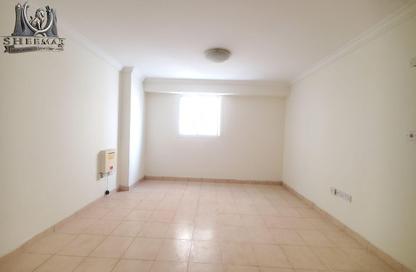 Apartment - 3 Bedrooms - 2 Bathrooms for rent in Al Sadd Road - Al Sadd - Doha Apartment - 3 Bedrooms - 2 Bathrooms for rent in Al Sadd Road - Al Sadd - Doha