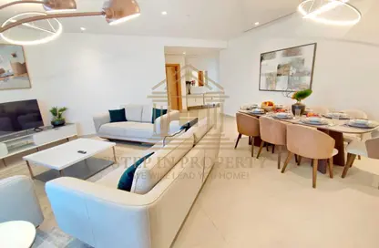 Penthouse - 3 Bedrooms - 4 Bathrooms for rent in Floresta Gardens - Floresta Gardens - The Pearl Island - Doha