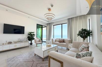 Apartment - 1 - 1 for rent in Lusail Marina Heights - Marina District - Lusail
