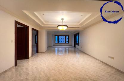 Apartment - 2 Bedrooms - 3 Bathrooms for rent in East Porto Drive - Porto Arabia - The Pearl Island - Doha