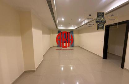 Apartment - 1 Bedroom - 2 Bathrooms for rent in East Porto Drive - Porto Arabia - The Pearl Island - Doha