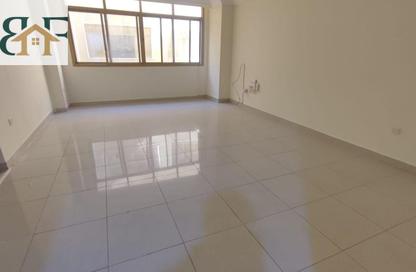 Apartment - 3 Bedrooms - 4 Bathrooms for rent in Al Sadd Road - Al Sadd - Doha