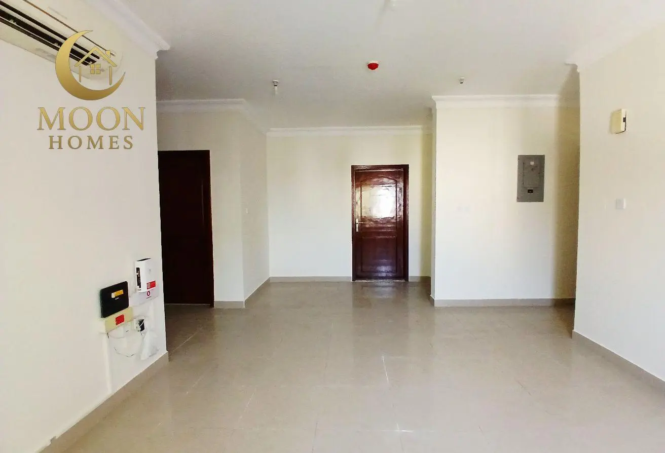 62127237 - Property Main Image