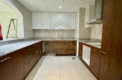 Apartment - 2 Bedrooms - 2 Bathrooms for rent in East Porto Drive - Porto Arabia - The Pearl Island - Doha