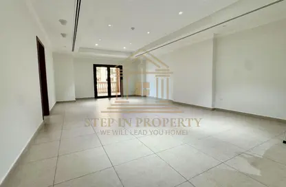 Apartment - 2 Bedrooms - 2 Bathrooms for rent in East Porto Drive - Porto Arabia - The Pearl Island - Doha