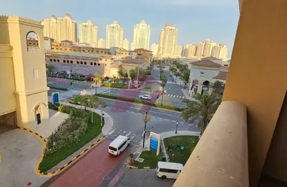 شقة - غرفة نوم - 2 حمامات للبيع في طريق بورتو الشرقي - بورتو أرابيا - جزيرة اللؤلؤة - الدوحة