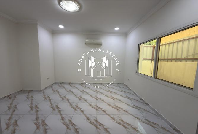 1009882 - Property Image 2