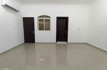 Apartment - Studio - 1 Bathroom for rent in Al Nuaija Street - Al Hilal West - Al Hilal - Doha