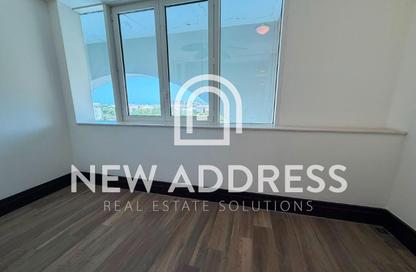 Apartment - Studio - 1 Bathroom for rent in Porto Arabia - The Pearl Island - Doha