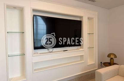 Penthouse - 3 Bedrooms - 4 Bathrooms for rent in Floresta Gardens - Floresta Gardens - The Pearl Island - Doha