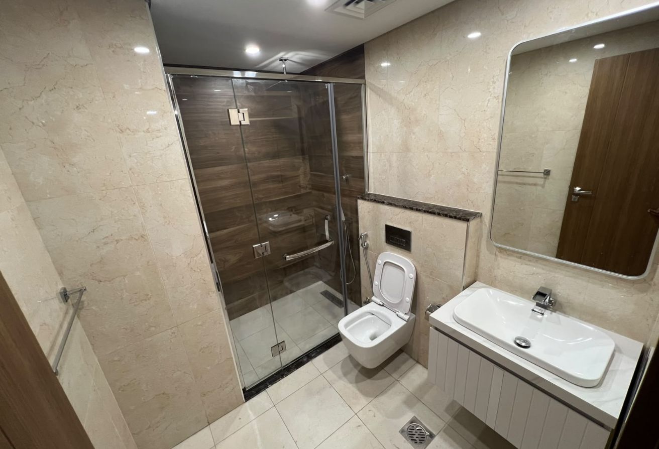 Luxury brand new studio opposite vendome mall thumbnail 3