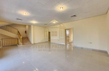 Villa - 3 Bedrooms - 5 Bathrooms for rent in Ramada Commercial Building - Al Rawabi Street - Al Muntazah - Doha