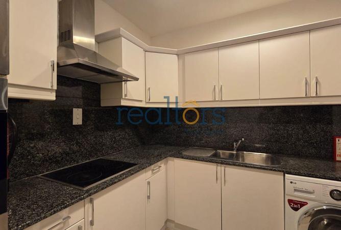 1004754 - Property Image 3