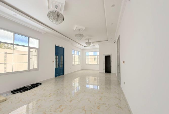 54102068 - Property Main Image