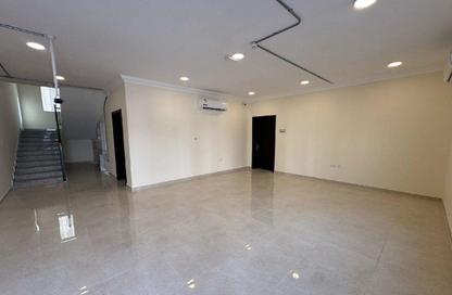 Villa - 6 Bedrooms - 6 Bathrooms for rent in Al Kheesa - Al Kheesa - Umm Salal Mohammed