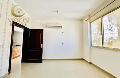 Apartment - 1 Bedroom - 1 Bathroom for rent in Umm Ghuwalina - Umm Ghuwailina - Doha
