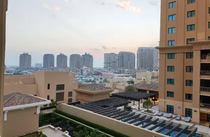 Apartment - 1 Bedroom - 2 Bathrooms for rent in East Porto Drive - Porto Arabia - The Pearl Island - Doha