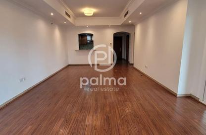 Apartment - 2 Bedrooms - 3 Bathrooms for rent in East Porto Drive - Porto Arabia - The Pearl Island - Doha