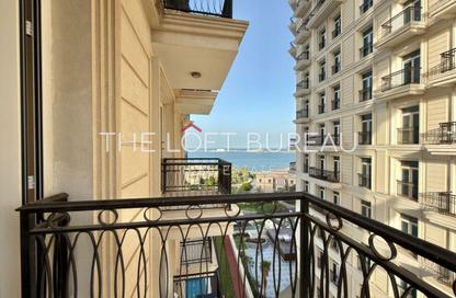 Apartment - 2 Bedrooms - 3 Bathrooms for rent in Floresta Gardens - Floresta Gardens - The Pearl Island - Doha