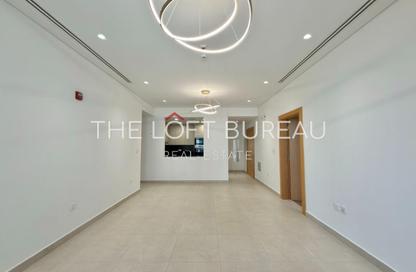 Apartment - 2 Bedrooms - 3 Bathrooms for rent in Floresta Gardens - Floresta Gardens - The Pearl Island - Doha
