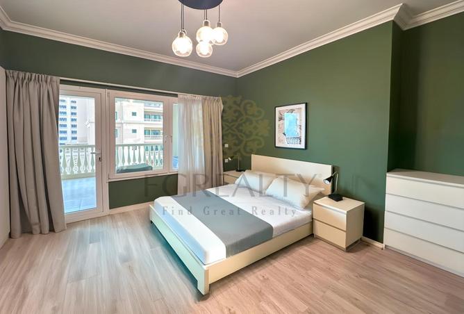 989540 - Property Image 2