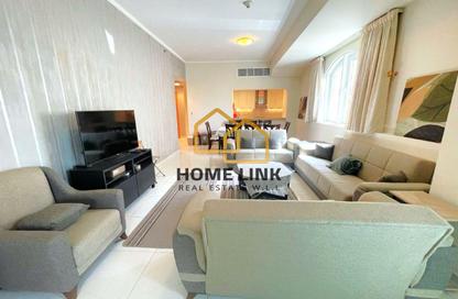 Apartment - 2 Bedrooms - 3 Bathrooms for sale in Viva East - Viva Bahriyah - The Pearl Island - Doha