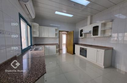 مجمع سكني - 4 غرف نوم - 5 حمامات للايجار في شارع الوعب - الوعب - الدوحة