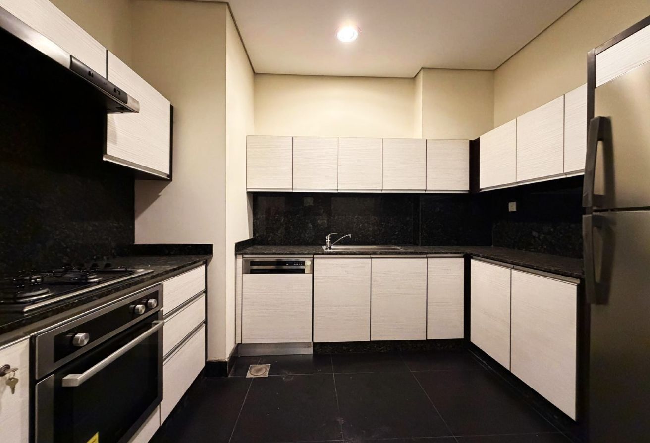 BILLS INCLUDED | SEMI FURNISHED 2 BHK + BALCONY - apartment in Marina  25