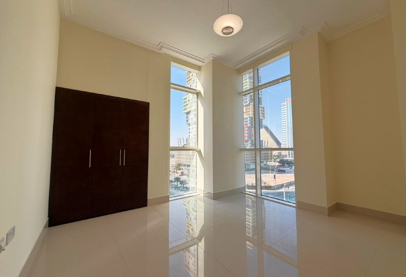 BILLS INCLUDED | SEMI FURNISHED 2 BHK + BALCONY - apartment in Marina  25