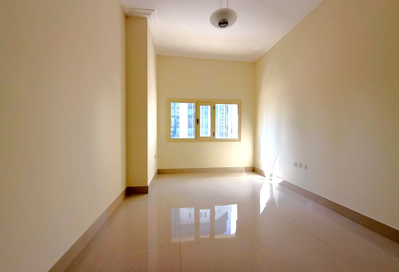 BILLS INCLUDED | SEMI FURNISHED 2 BHK + BALCONY - apartment in Marina  25