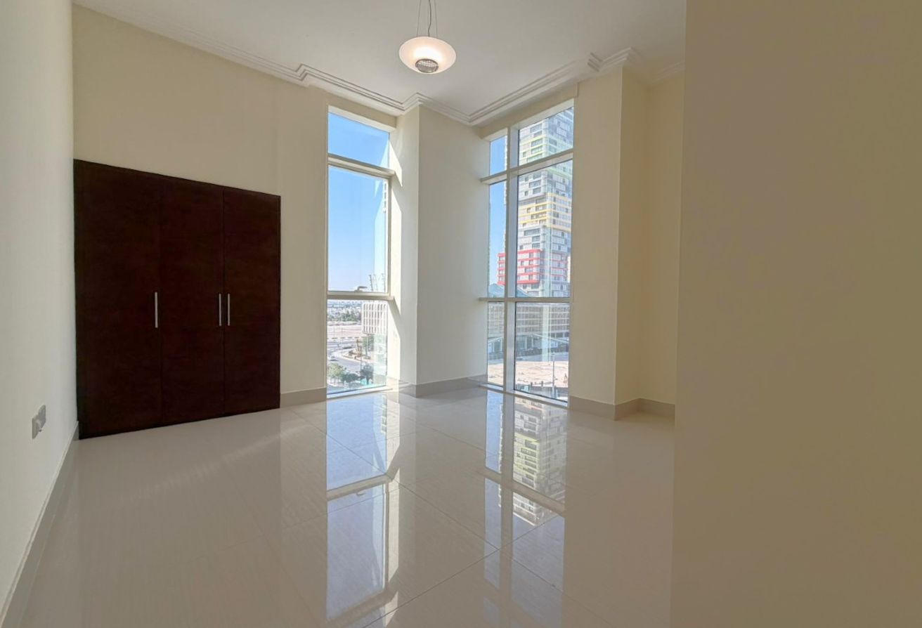 BILLS INCLUDED | SEMI FURNISHED 2 BHK + BALCONY - apartment in Marina  25