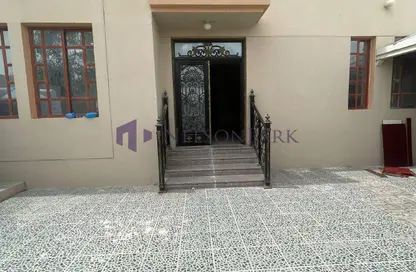 Villa - 5 Bedrooms - 5 Bathrooms for rent in Ain Khaled Villas - Ain Khaled - Doha