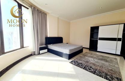 Apartment - 1 - 2 for rent in Umm Ghuwailina 4 - Umm Ghuwailina - Doha