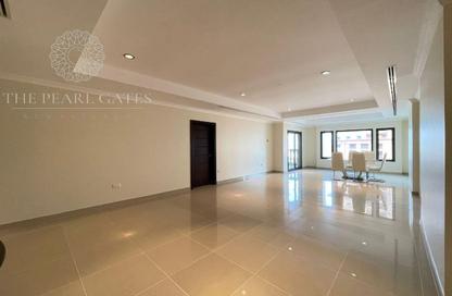 Apartment - 1 Bedroom - 2 Bathrooms for rent in East Porto Drive - Porto Arabia - The Pearl Island - Doha