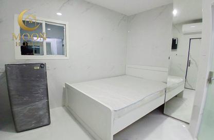 Apartment - Studio - 1 Bathroom for rent in Umm Ghuwailina 4 - Umm Ghuwailina - Doha