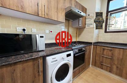 Apartment - 2 Bedrooms - 3 Bathrooms for rent in Naples - Fox Hills - Fox Hills - Lusail