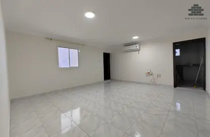 Apartment - 2 Bedrooms - 2 Bathrooms for rent in Al Jazeera Street - Fereej Bin Mahmoud North - Fereej Bin Mahmoud - Doha