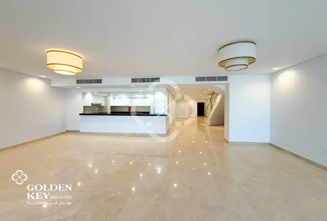 63810011 - Property Image 3