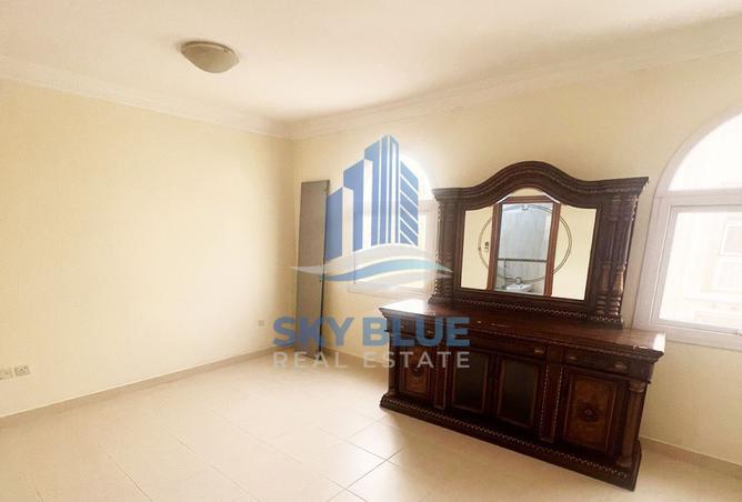 60834009 - Property Image 2