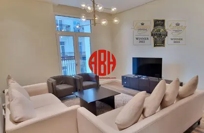 شقة - 2 غرف نوم - 3 حمامات للايجار في حدائق فلورستا - حدائق فلورستا - جزيرة اللؤلؤة - الدوحة